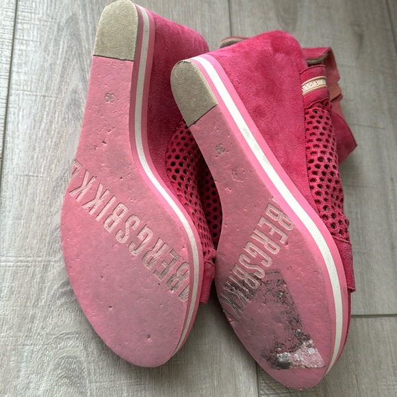 Bikkembergs Fuschia Pink Strappy Cape Robbin Heels. Pre owned. Size 39. - Picture 10 of 11